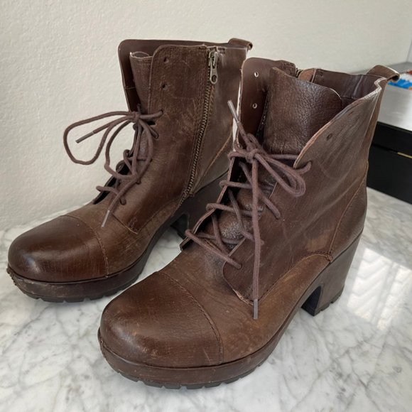 Kork-Ease siz Lace Up Leather Boots, 3 inch heals, 3/4 inch platforms, lug soles - Picture 3 of 8